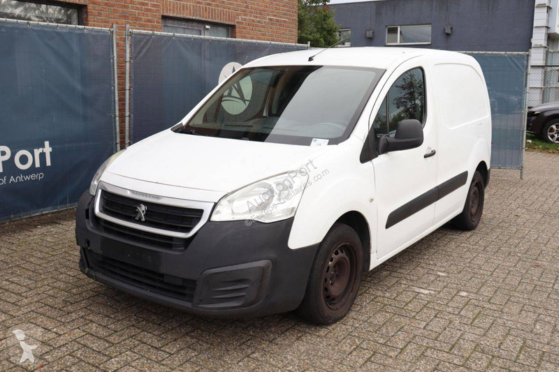 Véhicule utilitaire Peugeot