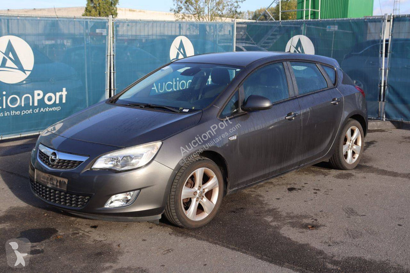 Véhicule utilitaire Opel