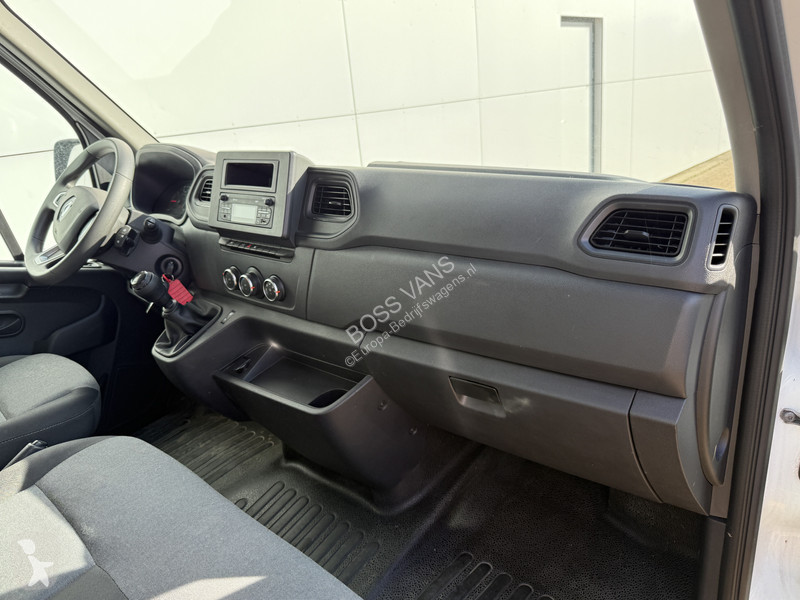 Véhicule utilitaire Renault 2.3DCi 135PK