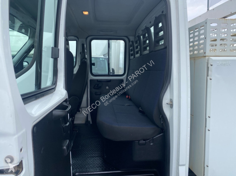 Véhicule utilitaire Iveco 35C14 D Empattement...