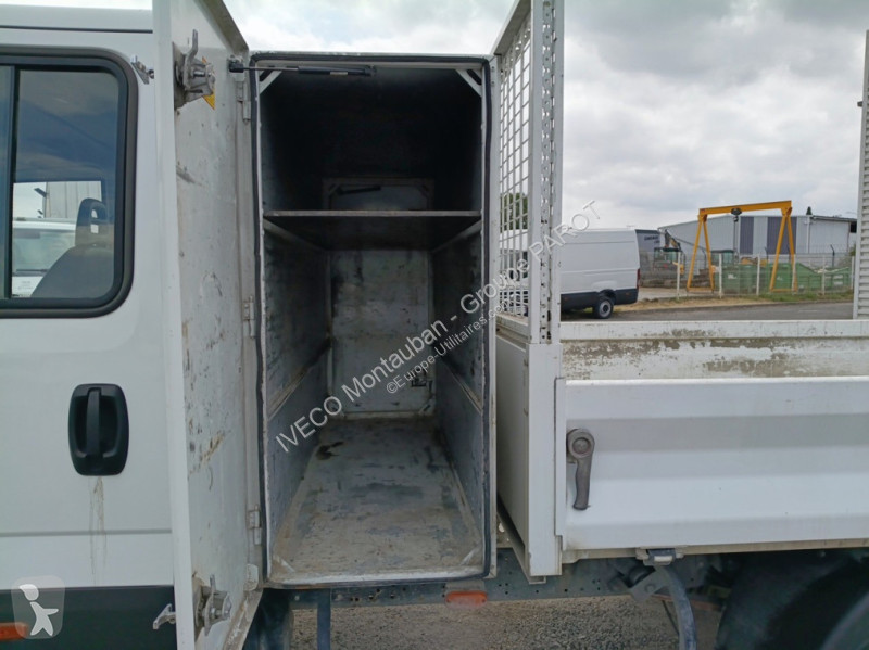 Véhicule utilitaire Iveco 35C16H3.0 D...