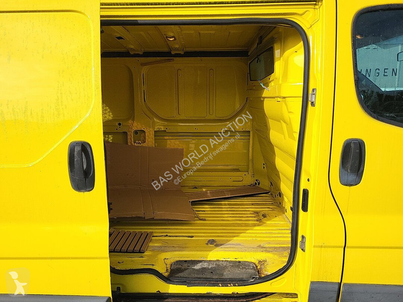 Véhicule utilitaire Opel 90PK