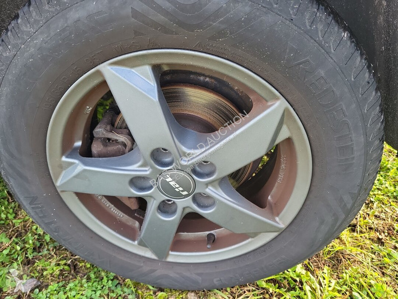 Véhicule utilitaire Volkswagen 69pk