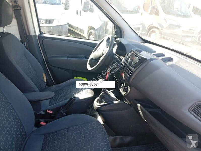 Véhicule utilitaire Fiat Doblò