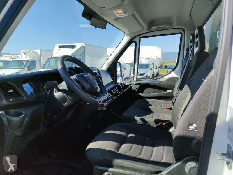 Véhicule utilitaire Iveco FRIGO 14M3 160 CV RJ...