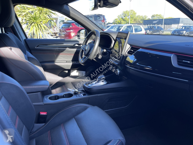 Véhicule utilitaire Renault ARKANA 1.6 E-TECH...