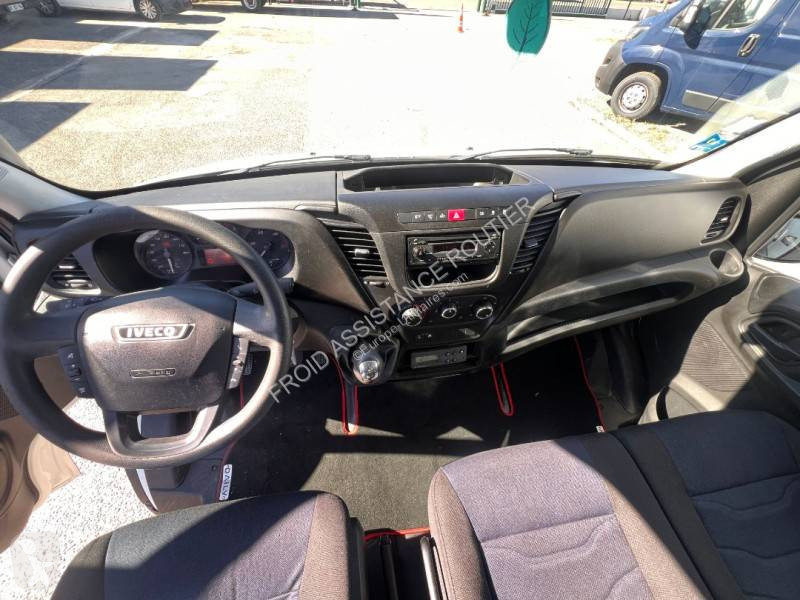 Véhicule utilitaire Iveco 35C14
