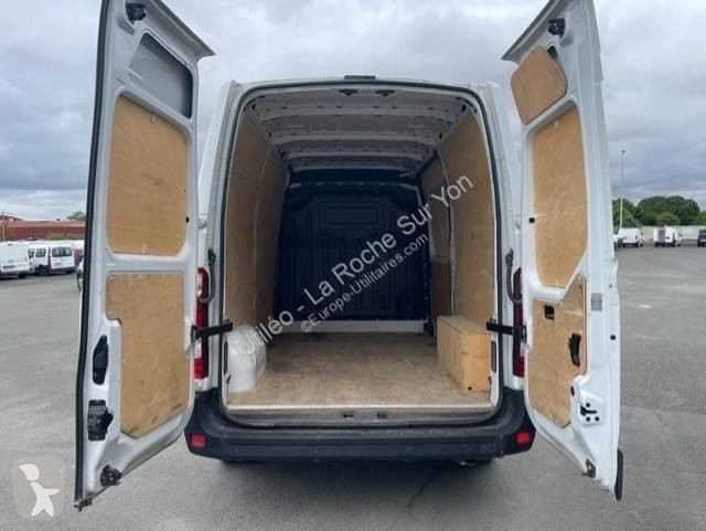 Renault F3500 L2H2 130 GD van