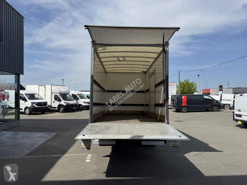 Užitkové vozidlo Nissan INTERSTAR 165CH 2.3 DCI...