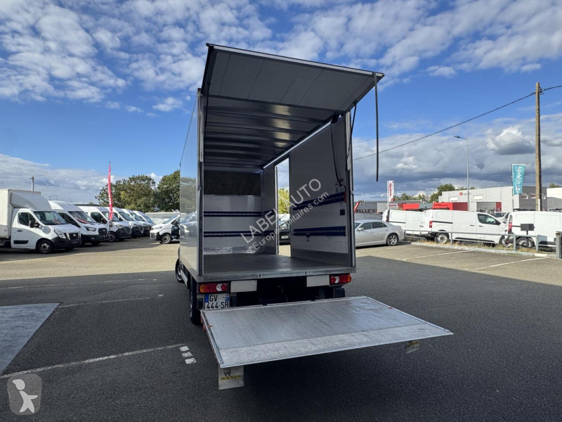 Fiat DUCATO CAISSE 20M3 + HAYON 3T5 MAXI 2.2...