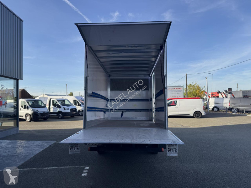 Fiat DUCATO CAISSE 20M3 + HAYON 3T5 MAXI 2.2...
