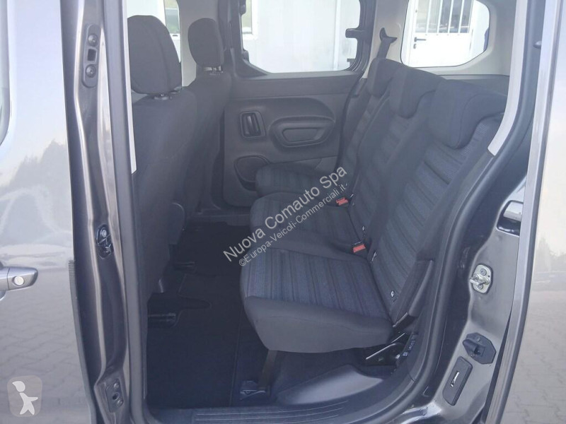 Opel IV van