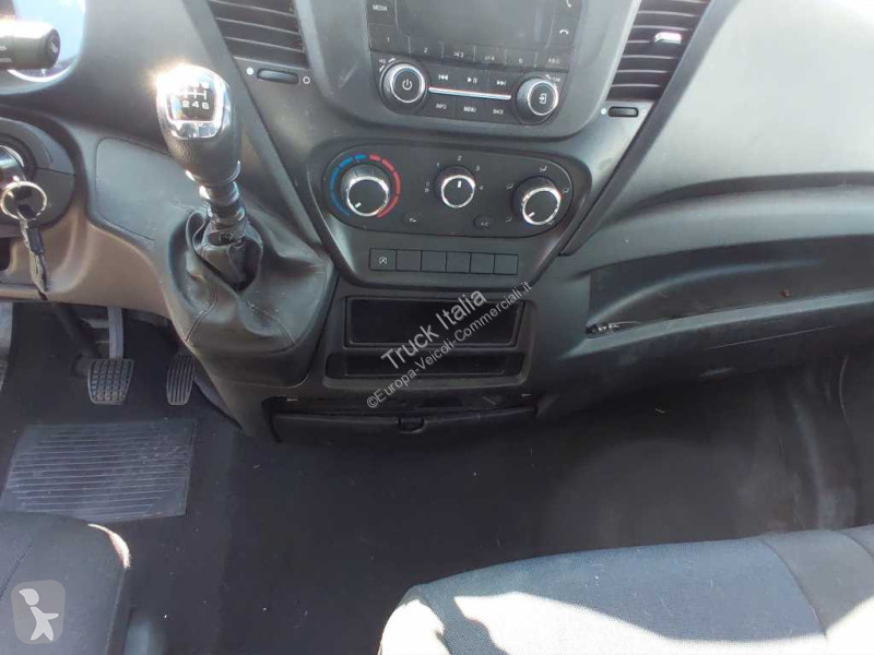 Užitkové vozidlo Iveco V - daily 35 C14 3750...