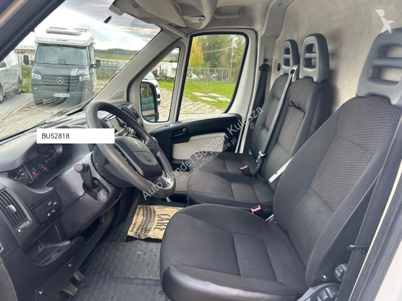 Peugeot 2.2 van