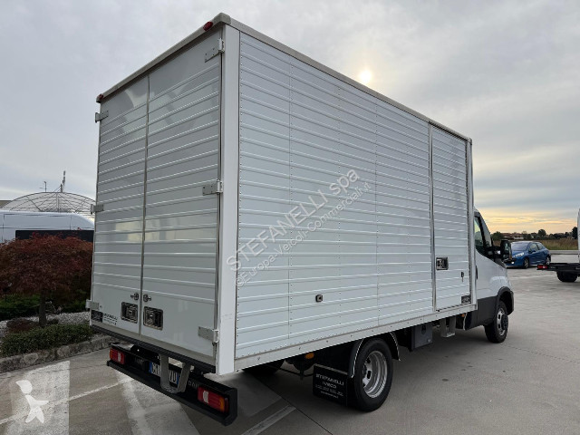 Iveco DAILY 35C14H BOX van