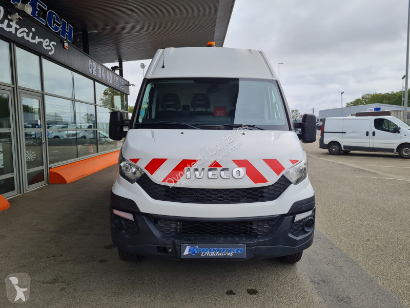 Iveco DAILY 35C FG 35C13V11 van
