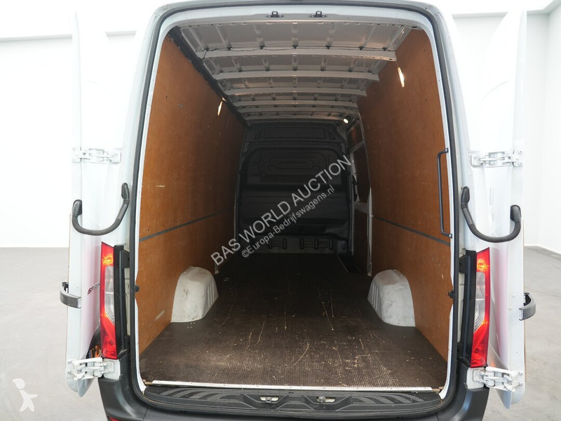Mercedes 315 CDI van