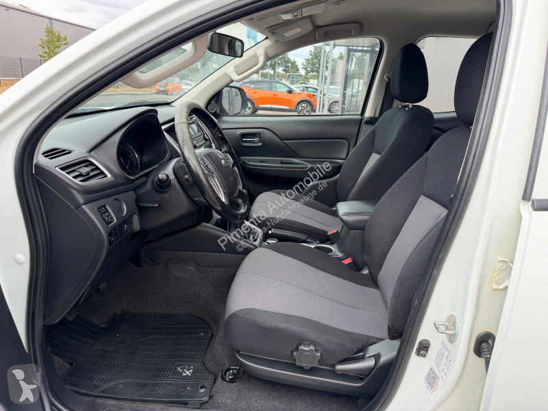Mitsubishi M-PRO 4x4 AHK 3,1t 220DI-D 5Sitzer...