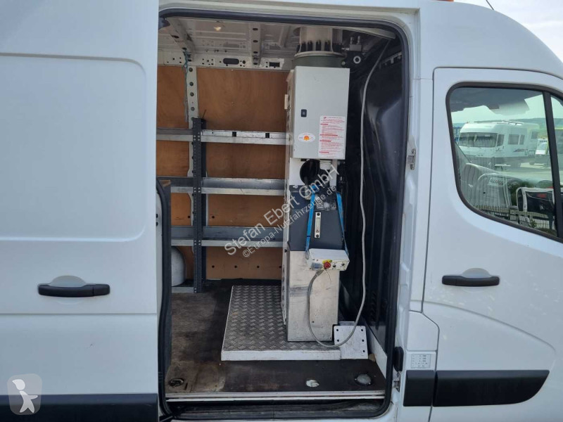 Renault 2.3 dCi / France Elevateur 121FCC,...