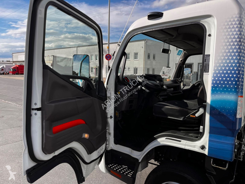Furgoneta Fuso 4C15...