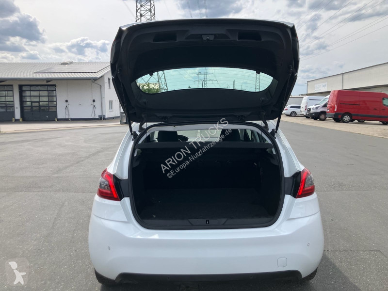 عربة نفعية Peugeot BlueHDi 100...