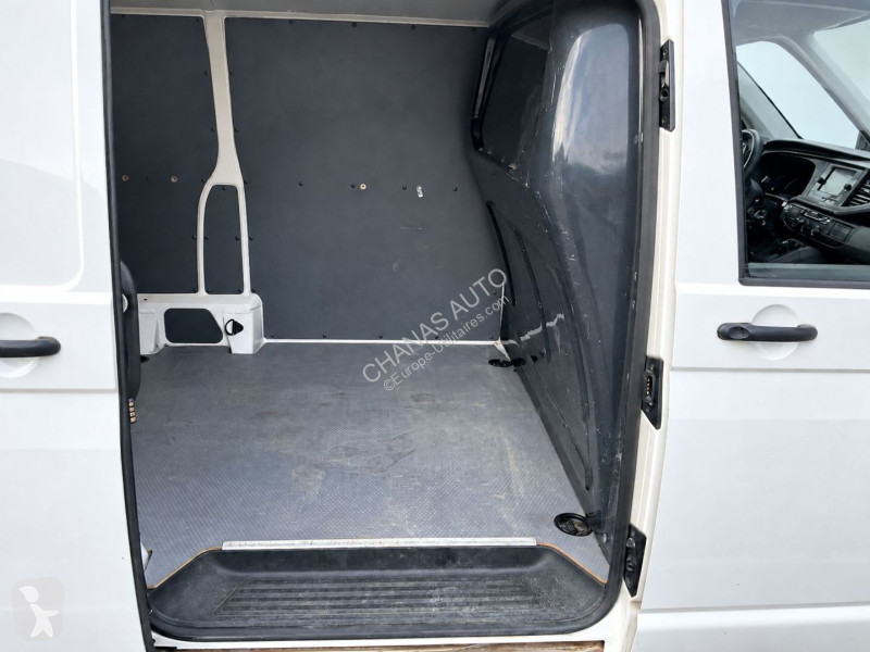 عربة نفعية Volkswagen L2H1 2.0 TDI 110