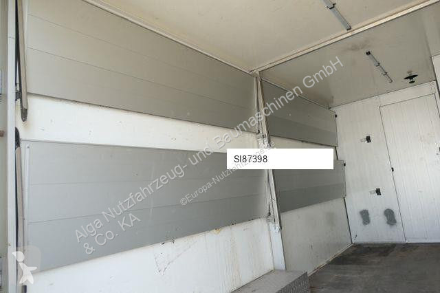 Furgoneta Volkswagen 4x2, Isoliert, Regale,...