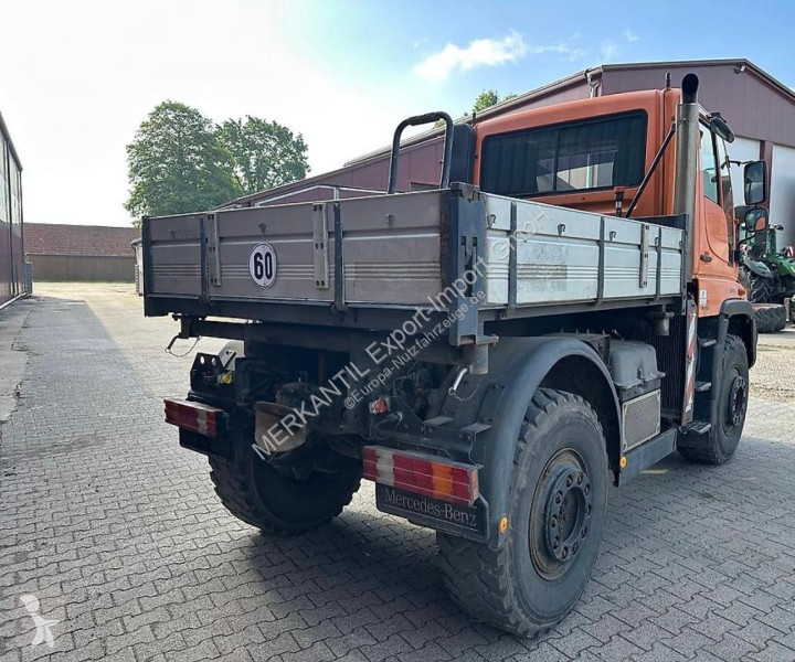 Furgoneta Mercedes U4000 mit Kipppritsche
