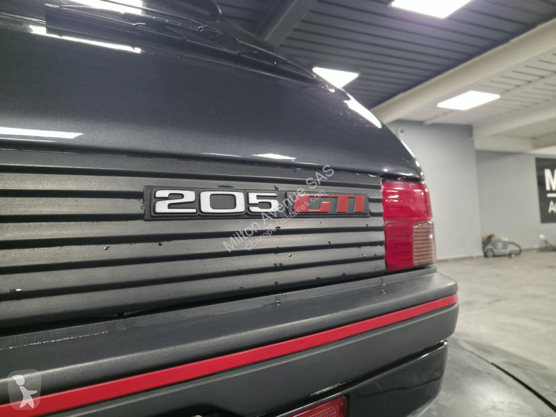 Bedrijfswagen Peugeot 205 GTi 1.9 1.9i - 122...