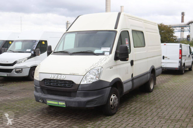 Bedrijfswagen Iveco 35C13