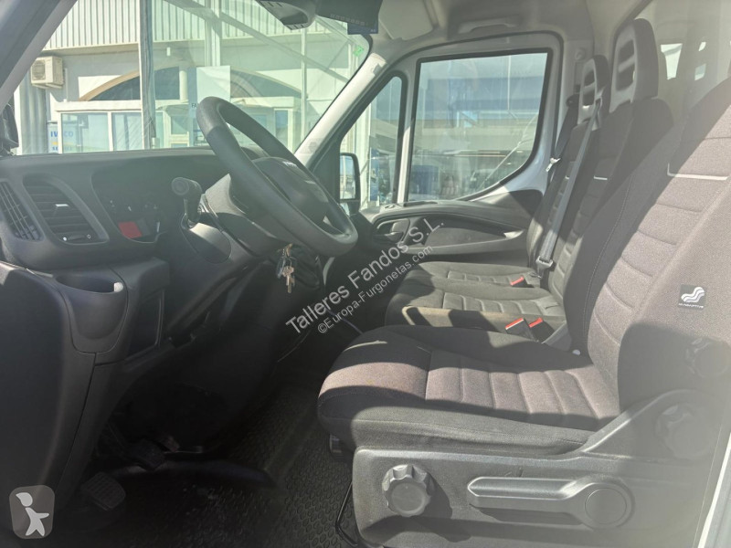 Furgoneta Iveco 35C16H 3.0