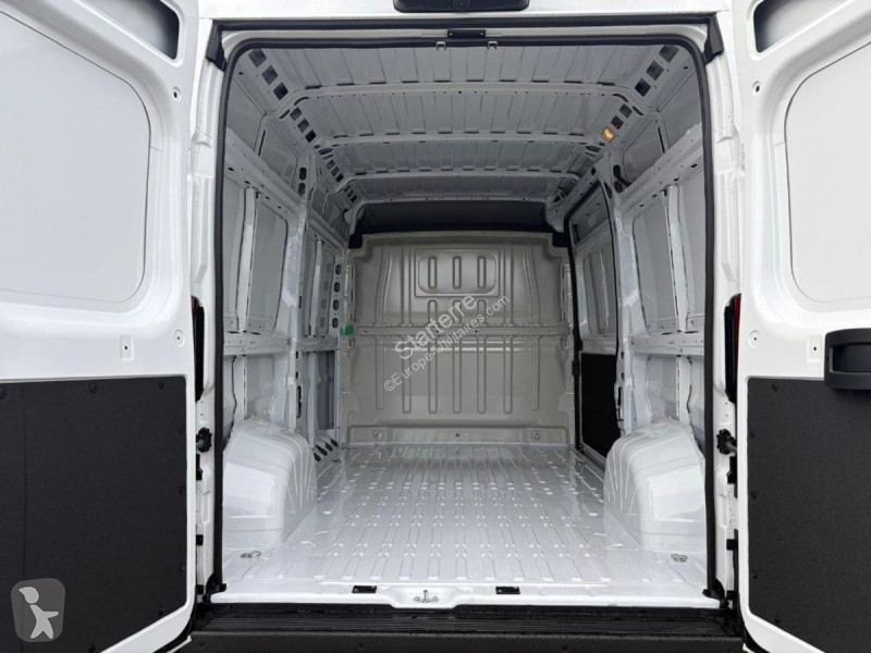 Peugeot  BOXER FOURGON Transporter