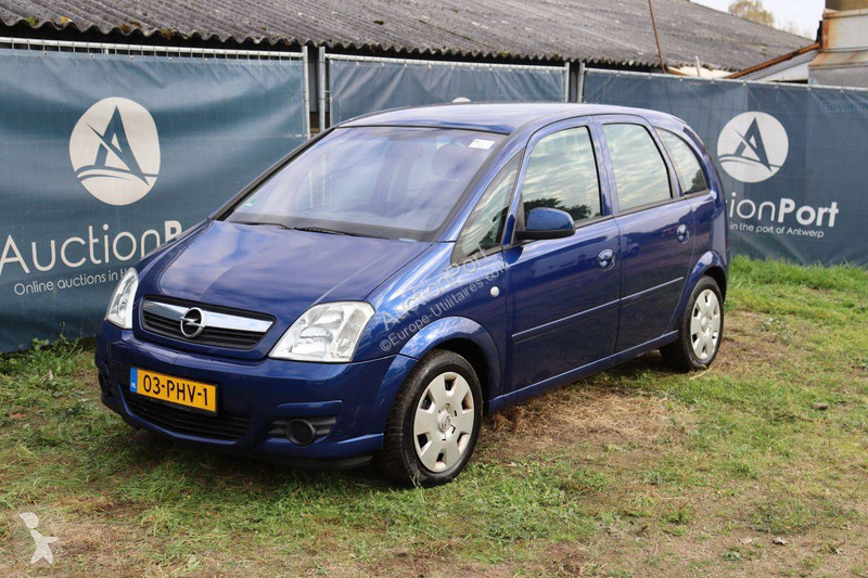 Véhicule utilitaire Opel
