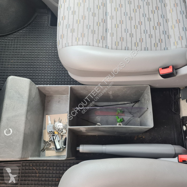 Véhicule utilitaire Volkswagen T5 2.0 TDI T5...