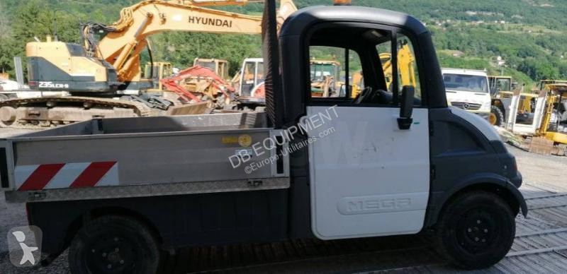 Bedrijfswagen Mega  MULTITRUCK ELECTRIQUE POUR...