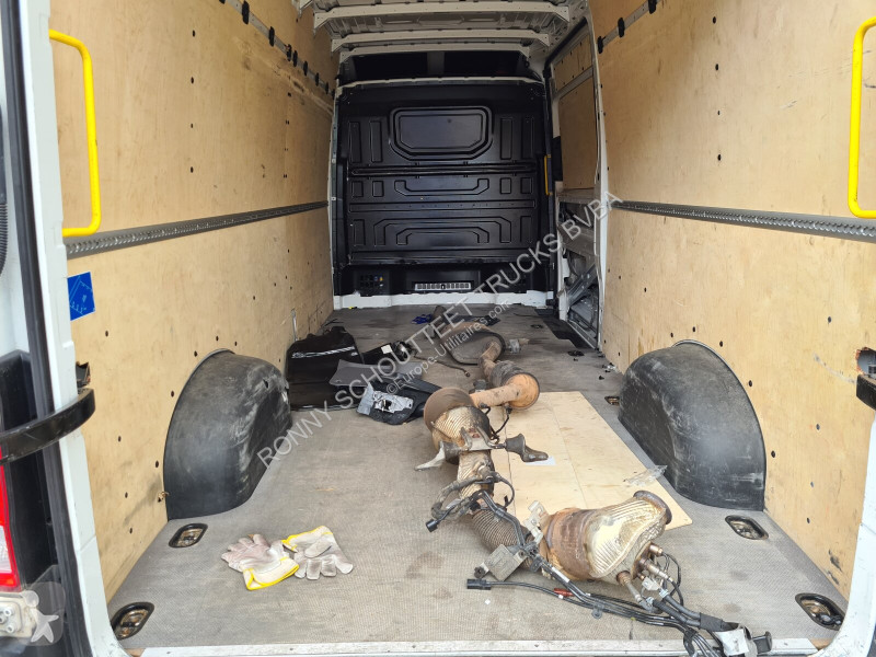 Autoutilitară MAN TGE 3.140 4x2 SB TGE 3.140...