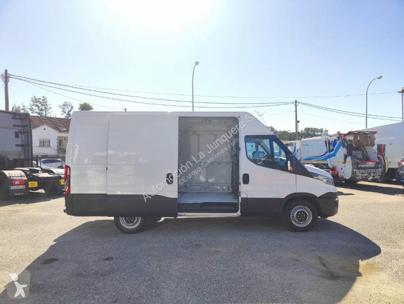 Furgoneta Iveco