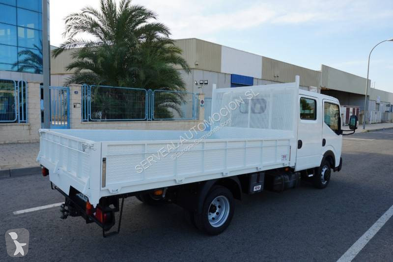 Furgoneta Nissan
