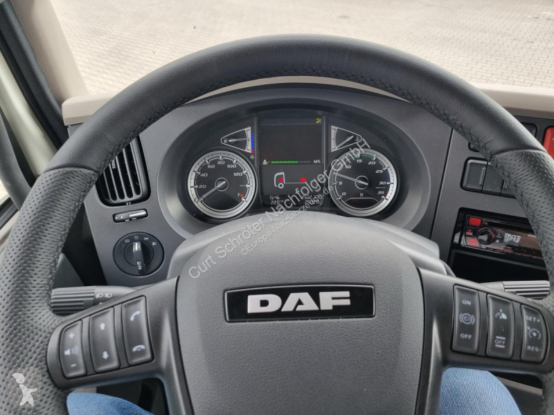 Véhicule utilitaire DAF FA  210