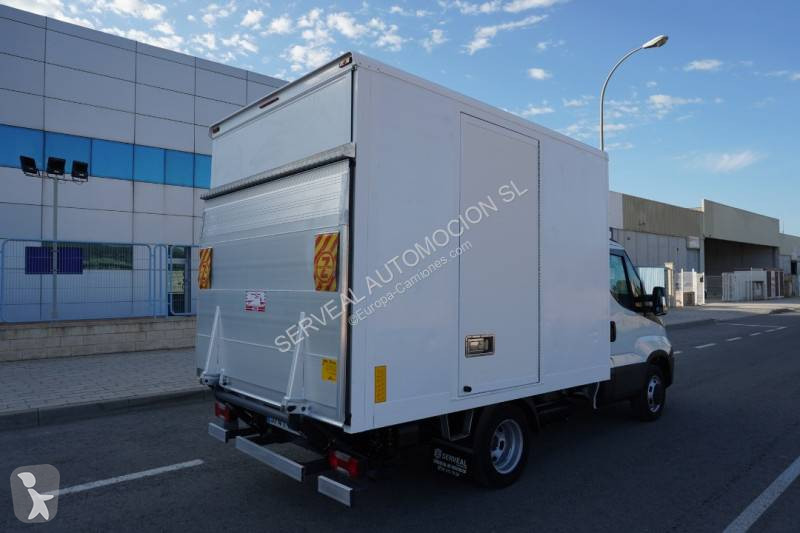 Furgoneta Iveco
