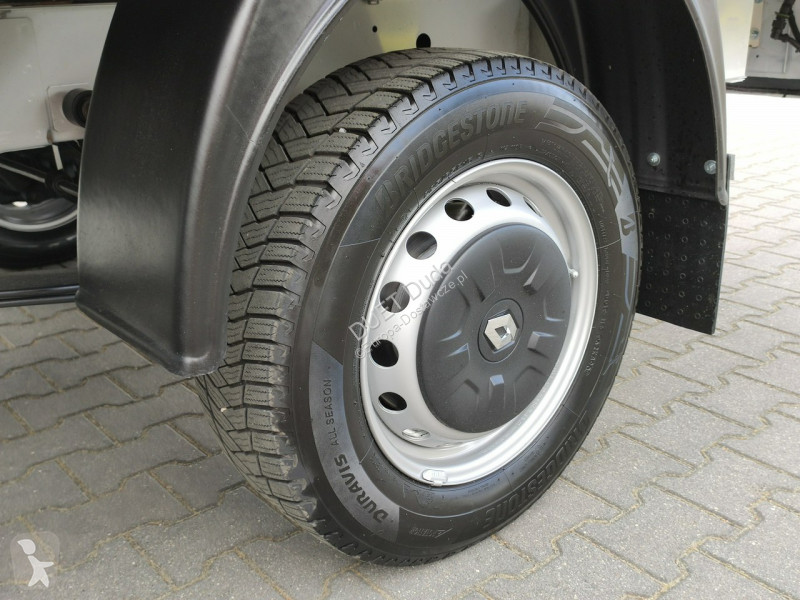 عربة نفعية Renault