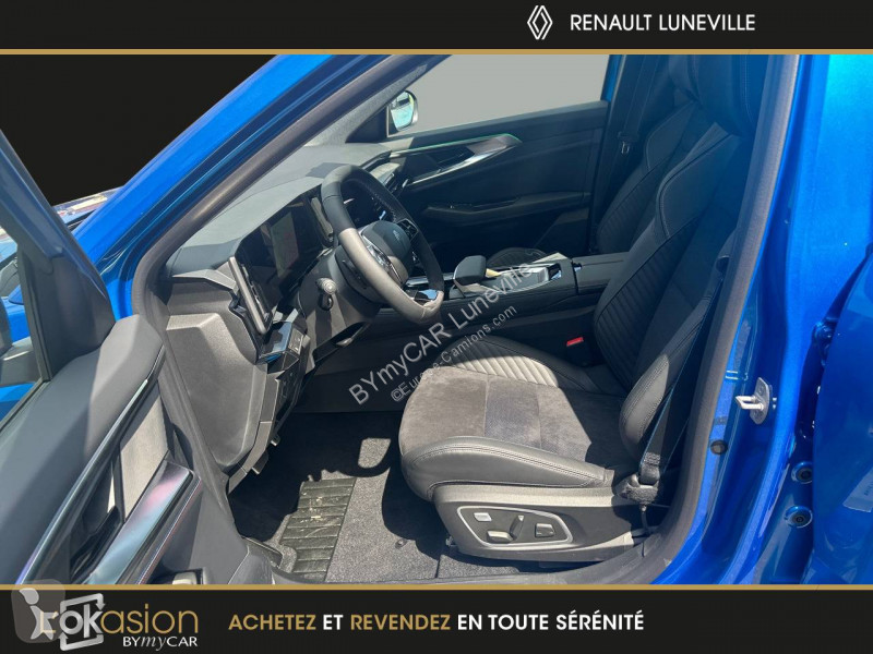 Veicolo commerciale Renault Rafale E-Tech full...