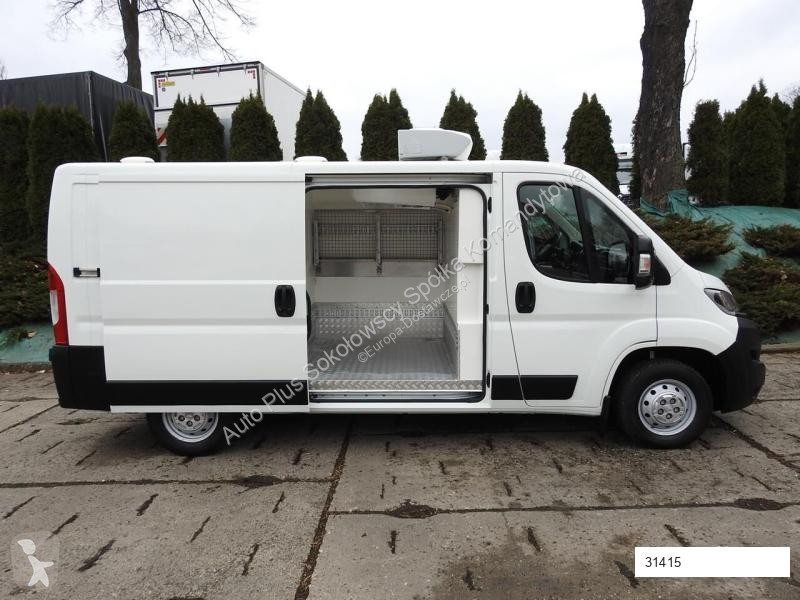 Autoutilitară Peugeot BOXER FURGON CHŁODNIA...