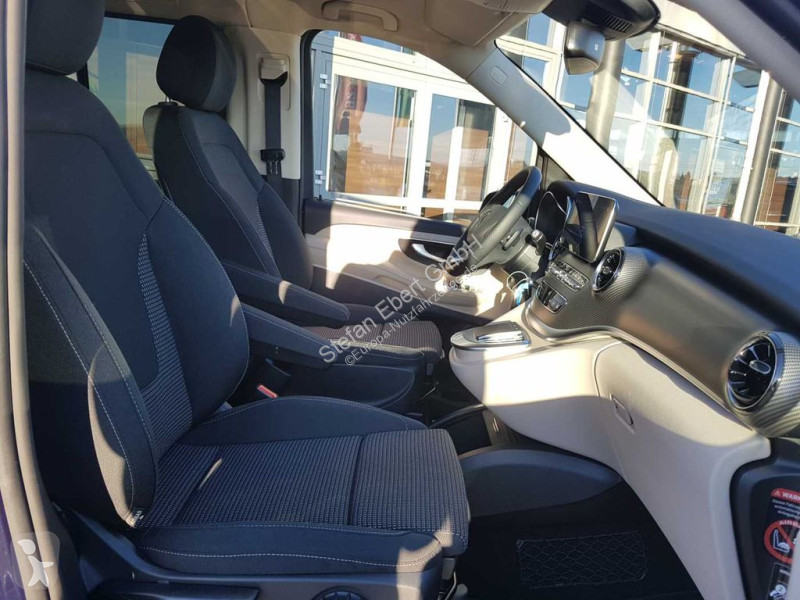 Véhicule utilitaire Mercedes V 300 d  AMG...