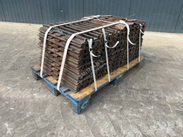 Pièces poids lourds Caterpillar 323D 320D / 3 Grouser 600mm