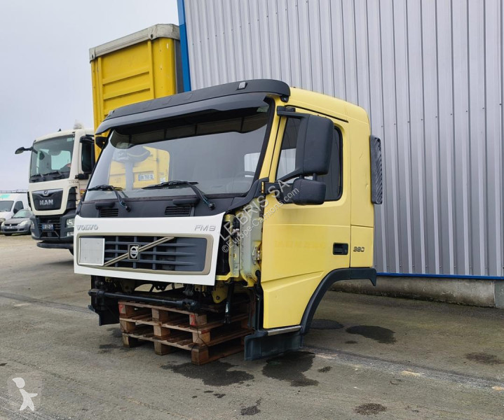 Pièces poids lourds Volvo -380 CABINE COURTE
