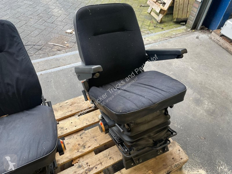 Reservdelar lastbilar DAF 0082941 DRIVER SEAT ISRI