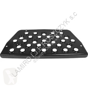 MAN F2000 Calandre Mercedes LOWER CAB STEP RH / LH pour camion ACTROS MP4 CLASSIC SPACE (2012-)