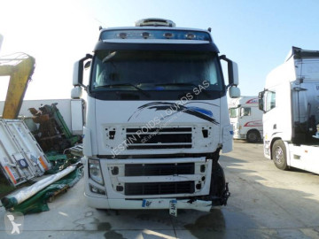 Véhicule pour pièces Volvo
