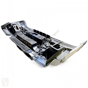 Revêtement / grille avant Iveco